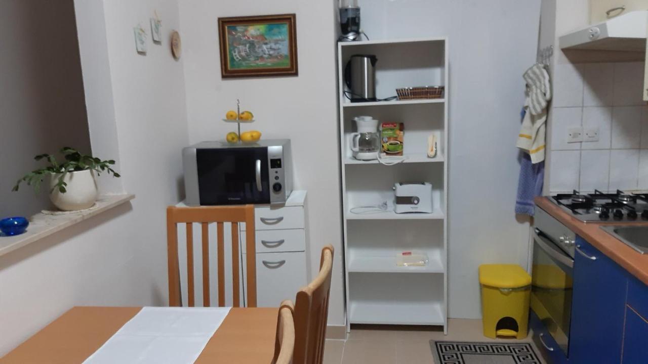 Aida Apartment Novi Vinodolski Bagian luar foto